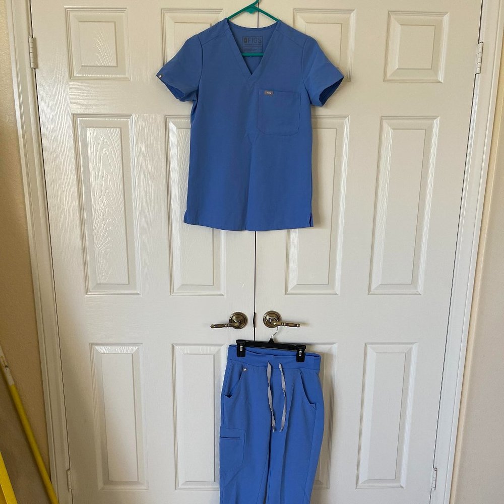 FIGS Ciel Blue XXS Scrub Set